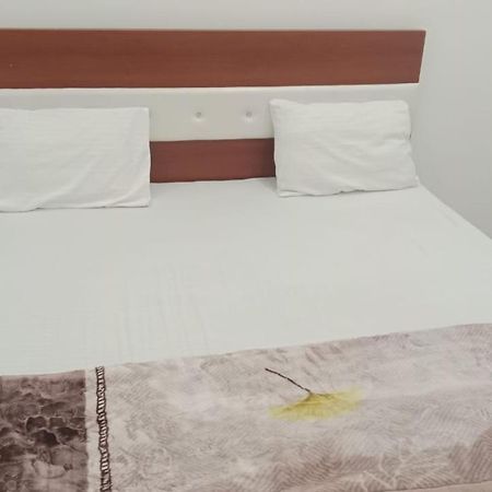 Rudra Prabha Guest House Ayodhya المظهر الخارجي الصورة